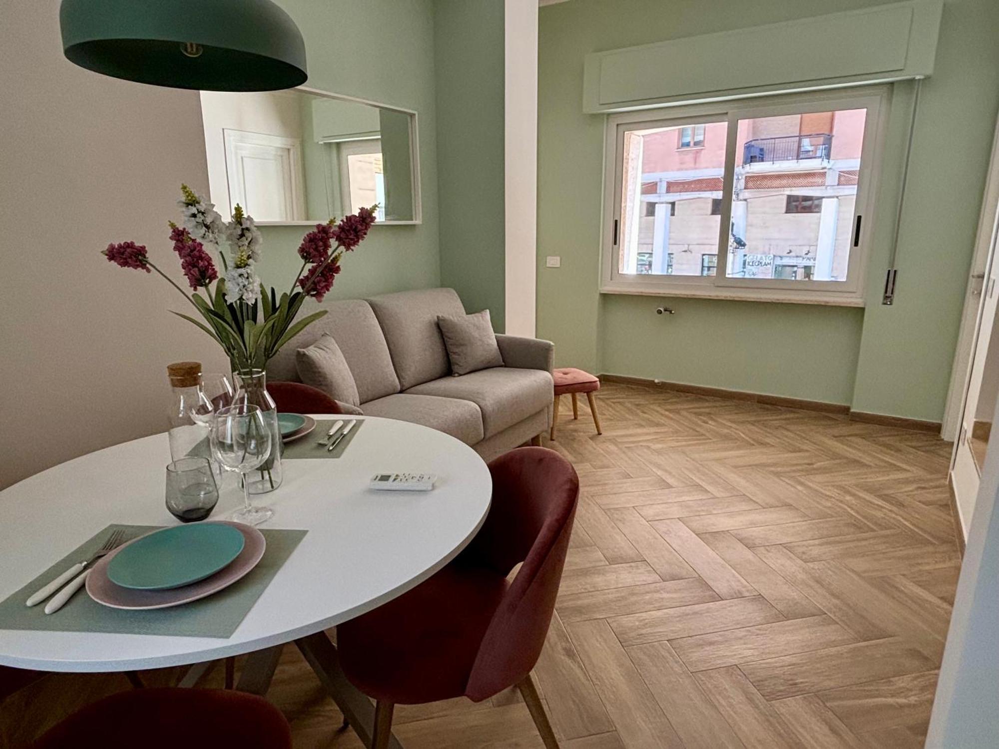 Corso Marconi Boutique Apartment - Luxury Central Apartment Next To The Port Civitavecchia Extérieur photo